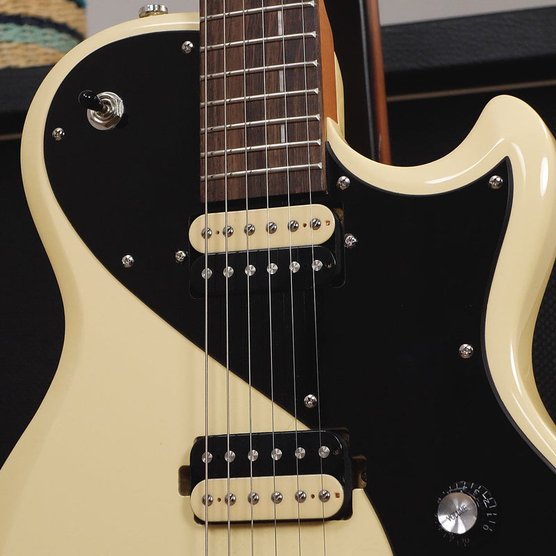Single Coils vs Humbuckers vs P90s: What's The Difference?