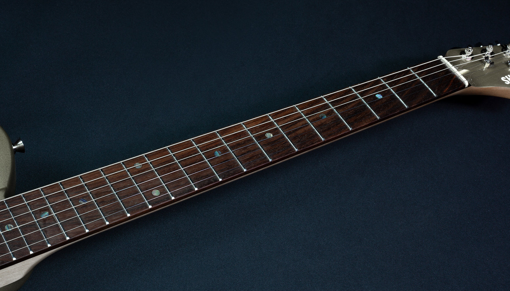 Fingerboard: 